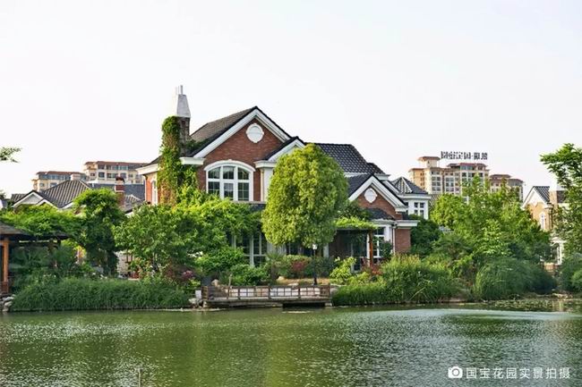 生活在有湖的地方，是對人生的浪漫私藏